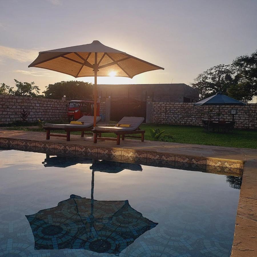 4 U Luxury Bungalows Diani Diani Beach Luaran gambar