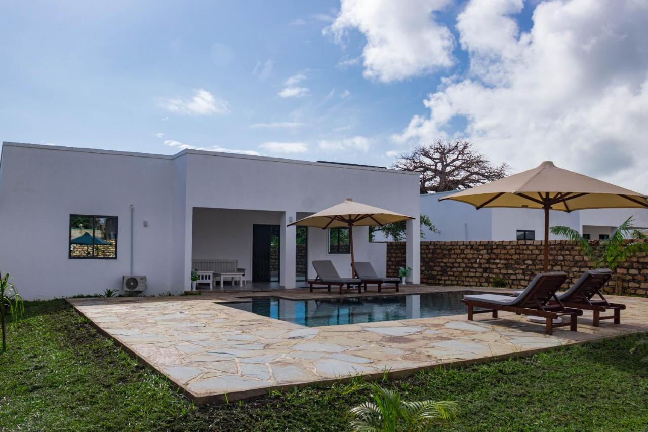 4 U Luxury Bungalows Diani Diani Beach Luaran gambar