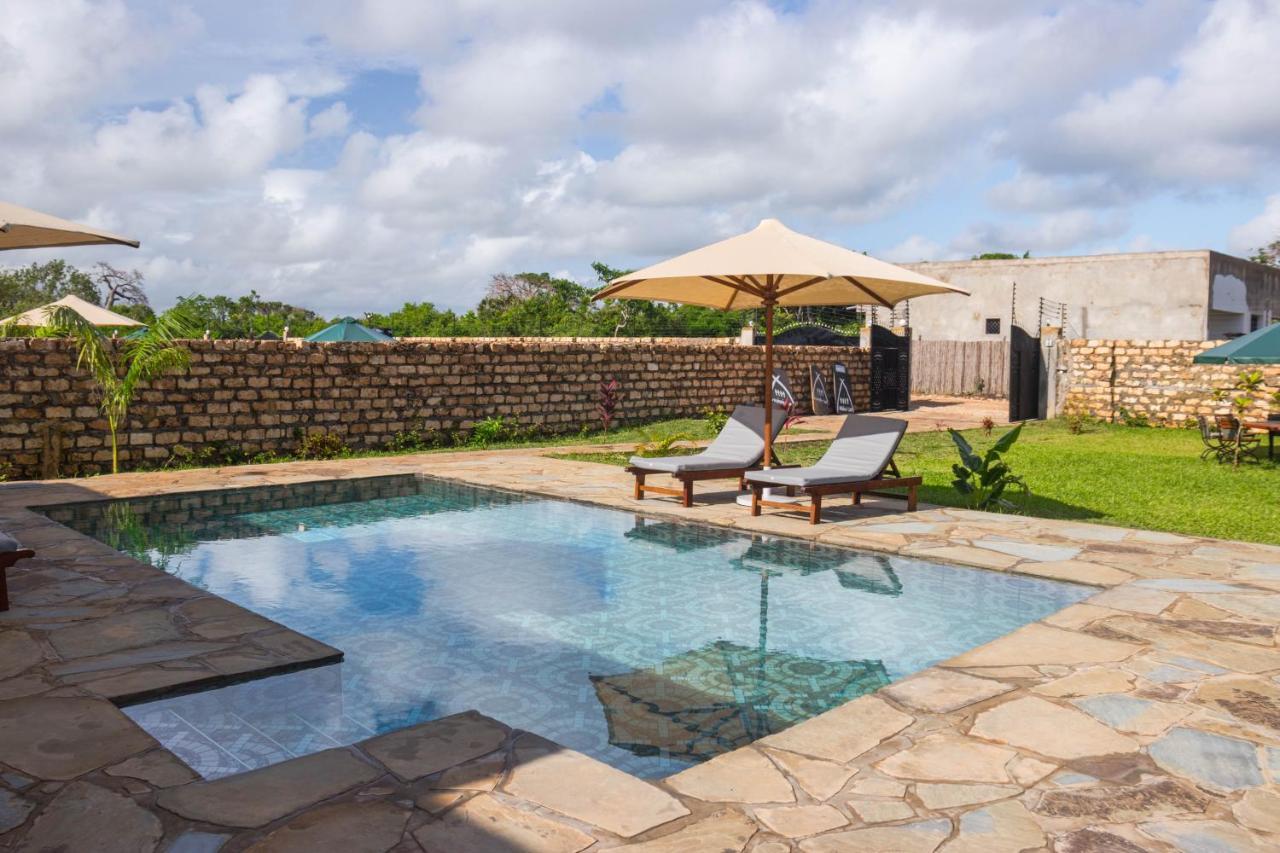 4 U Luxury Bungalows Diani Diani Beach Luaran gambar