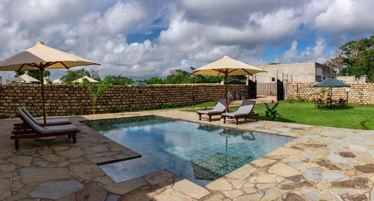 4 U Luxury Bungalows Diani Diani Beach Luaran gambar