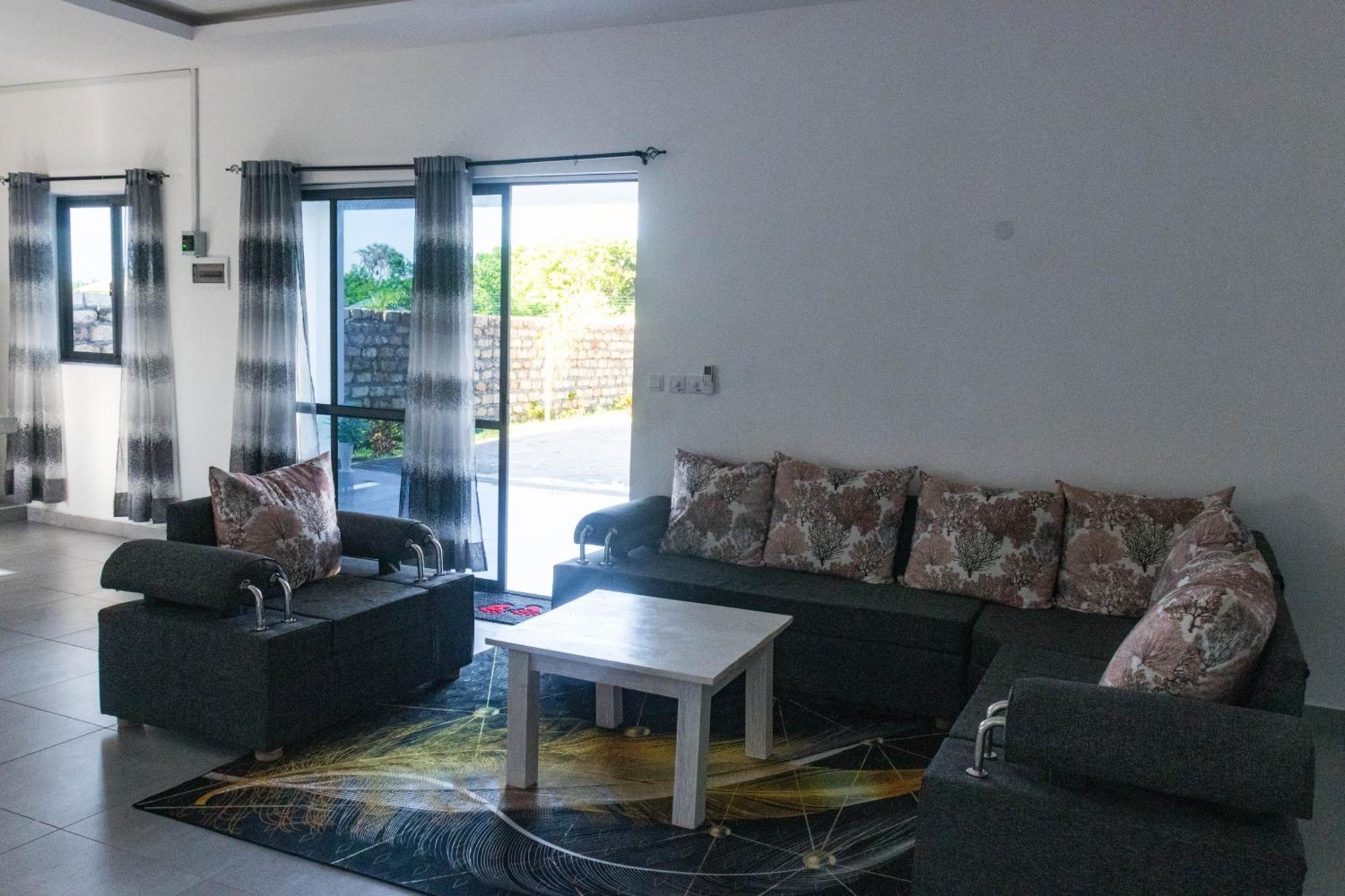 4 U Luxury Bungalows Diani Diani Beach Luaran gambar